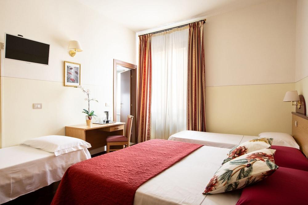 Aramis Deluxe Rooms Florence Luaran gambar